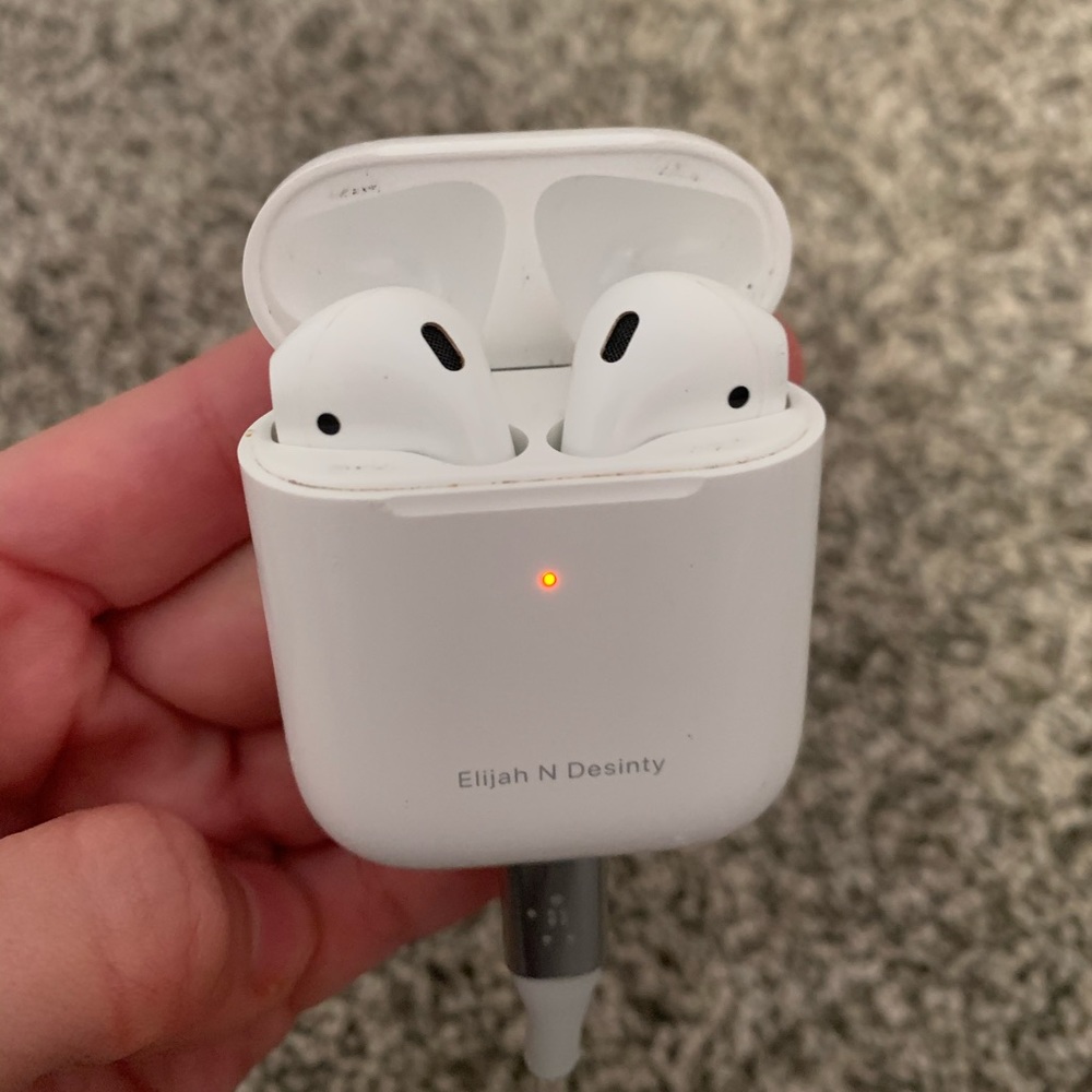 Apple AirPods